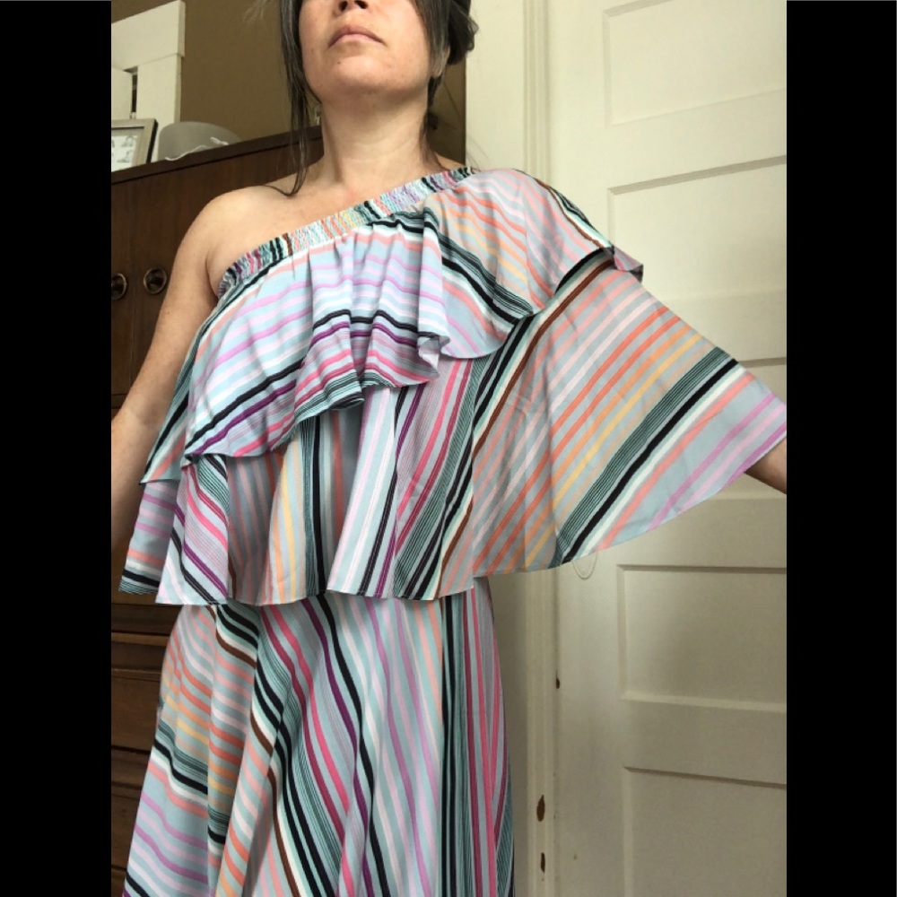 Off-shoulder Striped Wedding Party/Guest Dress